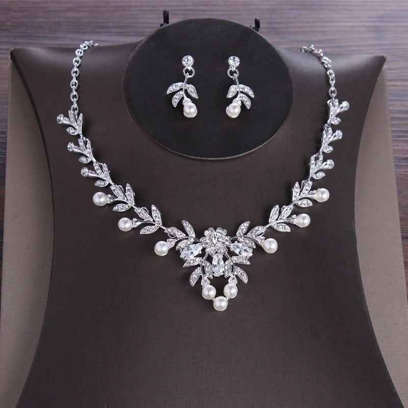 Exquisite Bridal Jewelry Set Collection (Necklace & Earrings)