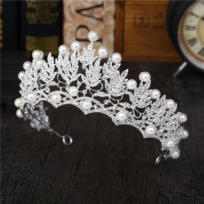 Luxurious Pearl & Crystal Rhinestone Bridal Tiara Crown