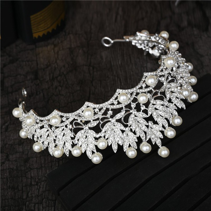 Luxurious Pearl & Crystal Rhinestone Bridal Tiara Crown