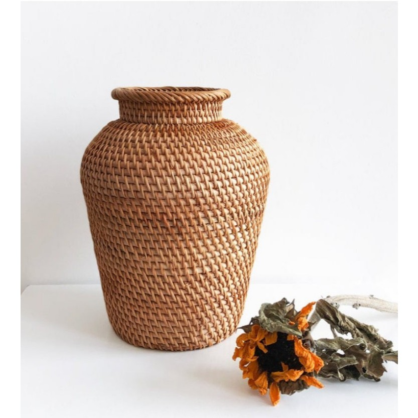Handwoven Rattan Flower Vase - Natural Wicker Boho Home Decor, Eco-Friendly Vase for Dried Flowers