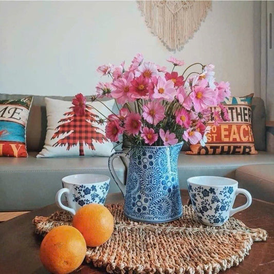 Handcrafted Leaf-Shaped Seagrass Mat & Table Runner