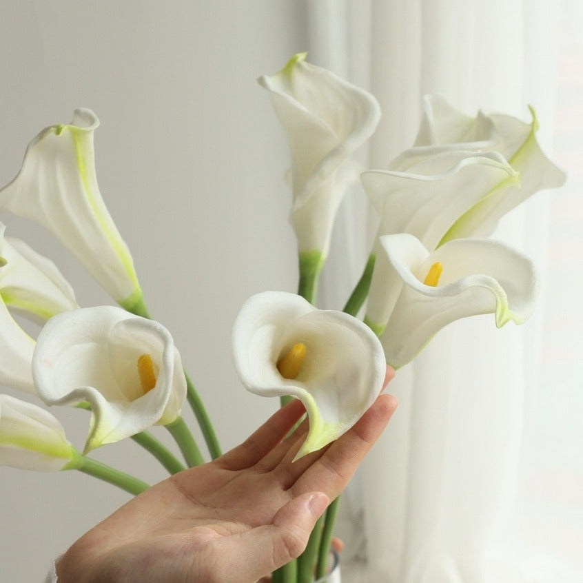 Real-Touch Artificial Calla Lily Stem | EternalBloom